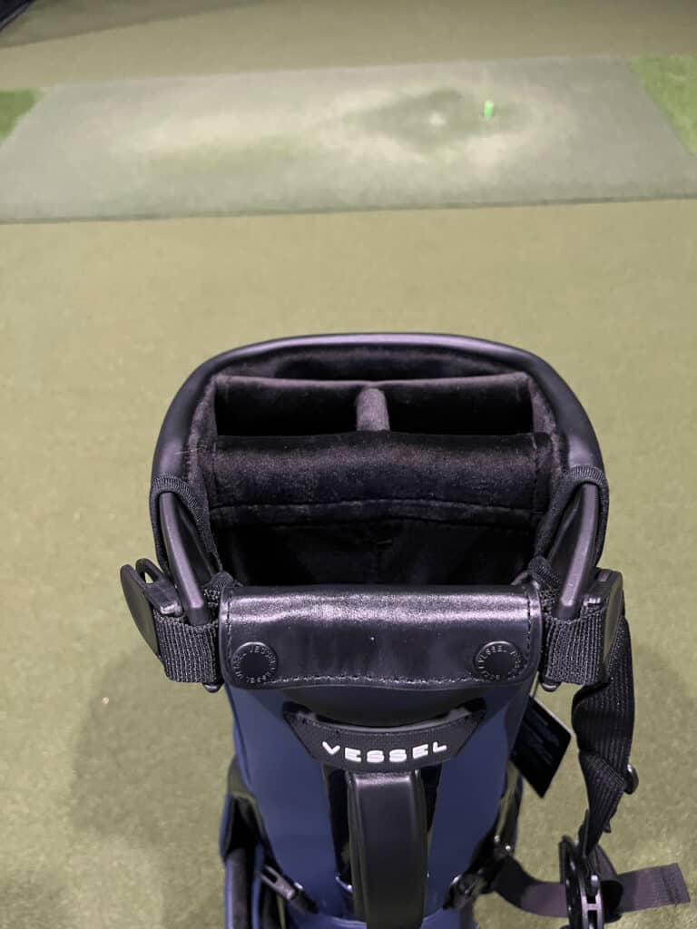 Vessel VLX 2.0 Stand Bag in navy